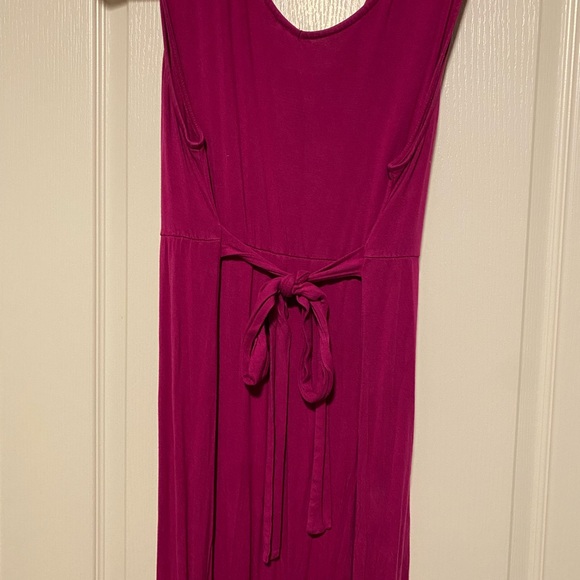 Liz Lange for Target fuschia maternity dress size small - Picture 3 of 3